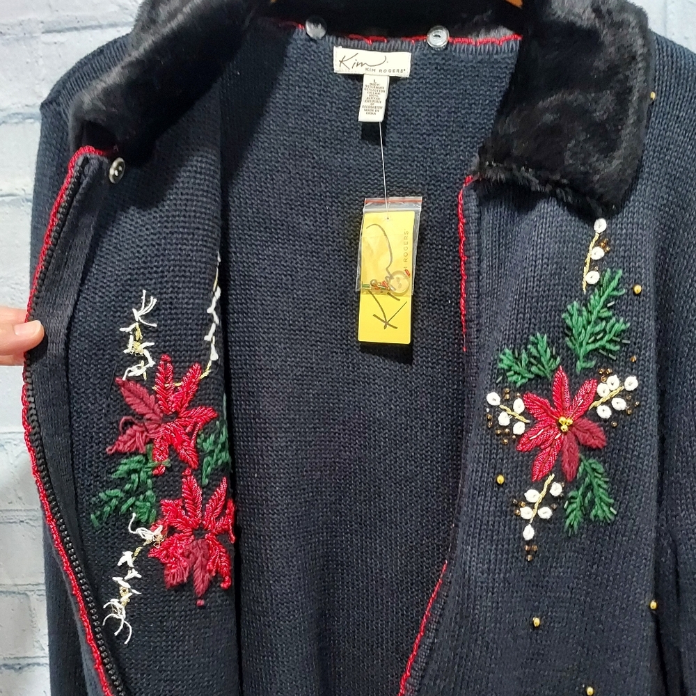 Kim Roger's Christmas Sweater Large Embroidered Poinsettias Removable Collar - Picture 9 of 12